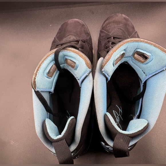 Jordan Black and Blue Sneakers Classic Design - Picture 10 of 12